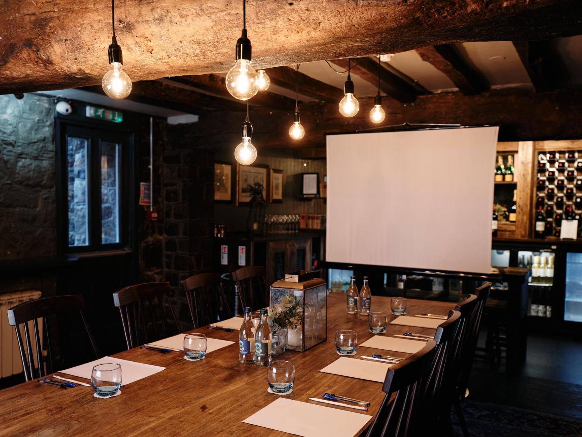 Old Court House Inn St Aubin Buitenkant foto